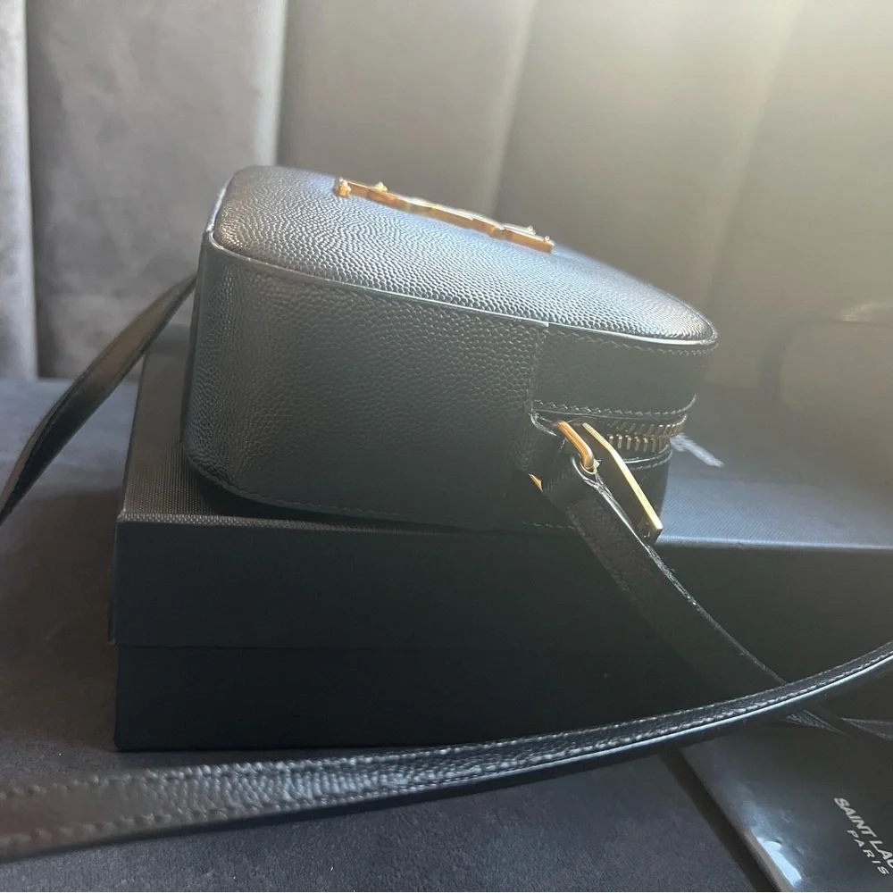 Yves Saint Laurent camera bag grain de poudre - Picture 5 of 12